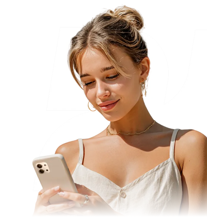 Девушка с телефоном